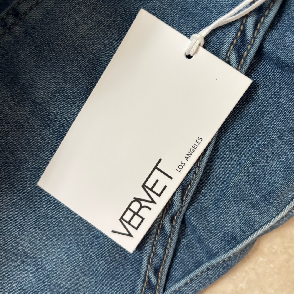 Vervet Flare Wide-Leg HR Jeans with Cuffed Hem - Picture 6 of 6